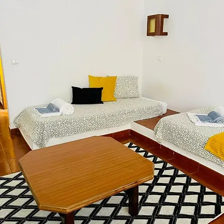 T1, Da Oura Apartman *